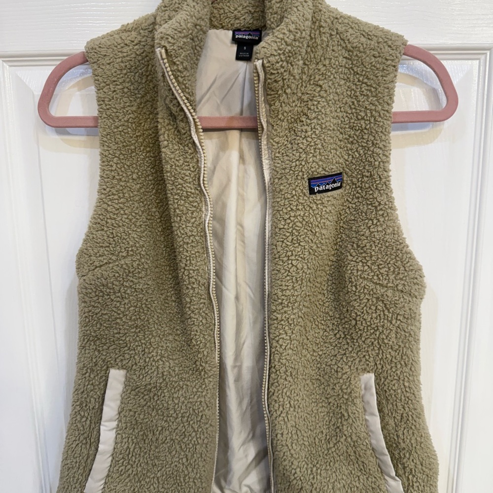 Patagonia Women's Los Gatos Fleece Vest, SZ Small. - Picture 10 of 11